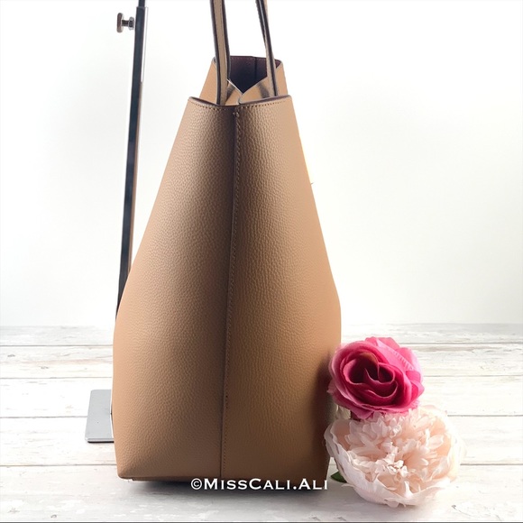 NWT COACH Town Tote Pebbled Leather Bag - Light Saddle - Picture 6 of 15